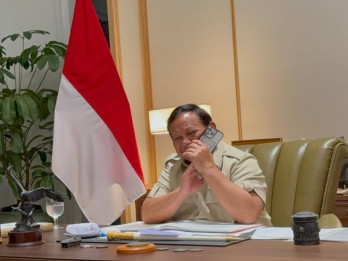Momen Prabowo Unggah Foto Ditelepon Donald Trump