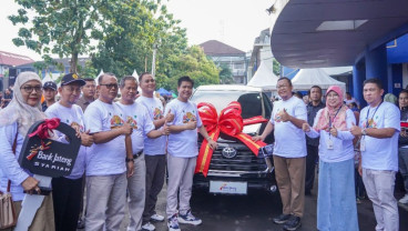 Bank Jateng Syariah Serahkan Mobil Operasional Untuk Universitas Muhammadiyah Purwokerto