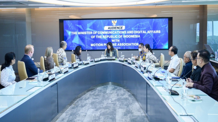 Menkomdigi Minta Netflix Cs Terlibat dalam Produksi dan Pembiayaan Ekosistem Lokal