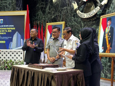 Pramono Siap Patungan dengan Prabowo Garap Tanggul Laut Raksasa