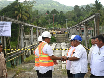 Tunaikan Janji, Pemprov Sumut Mulai Bangun Ulang Jembatan Ambruk di Nias Barat