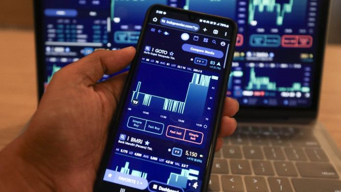 Intip Potensi Cuan Saham Energi dan Emas Kala Timur Tengah Memanas
