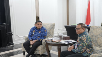 Pemkot Makassar Libatkan OJK untuk Bekali Pengurus Koperasi Merah Putih