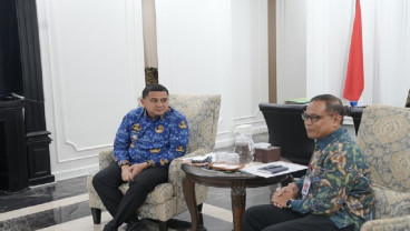 Pemkot Makassar Libatkan OJK untuk Bekali Pengurus Koperasi Merah Putih