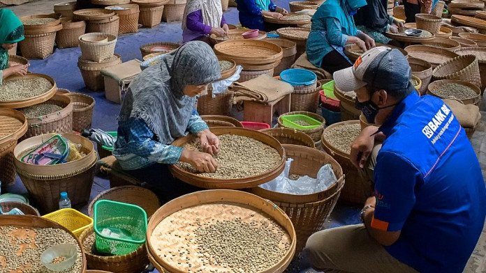Syarat dan Cara Pengajuan KUR BRI Terbaru Juni 2025