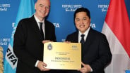 Presiden FIFA Berikan Penghargaan FIFA Forward Gold Award ke PSSI
