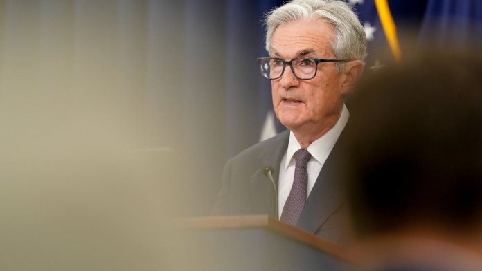 The Fed Kembali Tahan Suku Bunga Acuan di Level 4,25%-4,50%