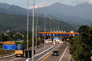 JPM Resmi Naikan Tarif di Jalan Tol Pandaan–Malang