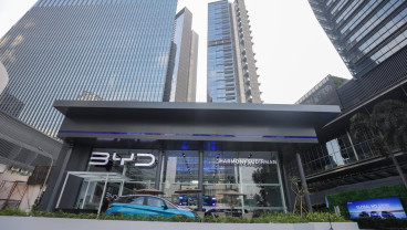 Perang Harga Mobil Listrik China Ancam Emiten Otomotif, Saham ASSA Curi Perhatian
