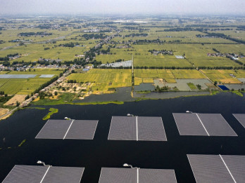 Lahan Bekas Tambang Batu Bara RI Berpeluang Jadi Ladang Panel Surya