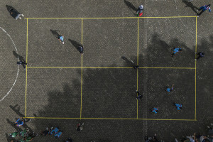 Lomba Permainan Tradisional Hadang Untuk Pelajar di Ternate