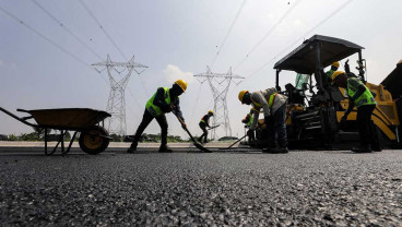 Pemprov Riau Genjot Perbaikan Jalan Cerenti-Air Molek, Mulai Pengaspalan Juli 2025