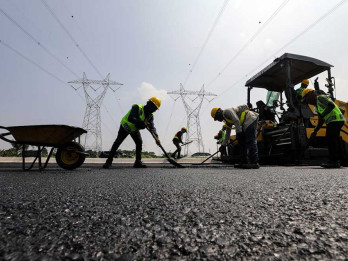 Pemprov Riau Genjot Perbaikan Jalan Cerenti-Air Molek, Mulai Pengaspalan Juli 2025