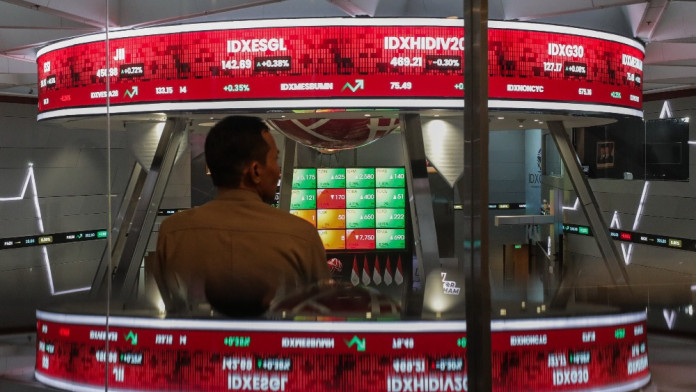 Daftar 10 Top Losers Pekan Ini, Saham KOPI, OBAT, hingga FILM Ambrol