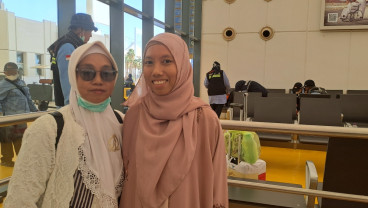 Cerita Afifah Jemaah Haji Muda dari Solo Berangkat Bersama Ibunda