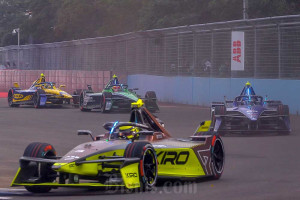 Pembalap Tim Kiro Racing Dan Ticktum Juara Dalam Ajang 2025 Sarinah Jakarta E-Prix