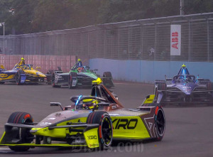Pembalap Tim Kiro Racing Dan Ticktum Juara Dalam Ajang 2025 Sarinah Jakarta E-Prix