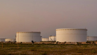 Ramalan Goldman, JP Morgan Cs Soal Nasib Harga Minyak Kala Wacana Iran Tutup Selat Hormuz