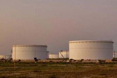 Ramalan Goldman, JP Morgan Cs Soal Nasib Harga Minyak Kala Wacana Iran Tutup Selat Hormuz