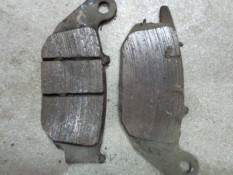 Simak Tanda Kampas Rem Motor Perlu Diganti