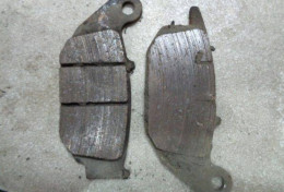 Simak Tanda Kampas Rem Motor Perlu Diganti