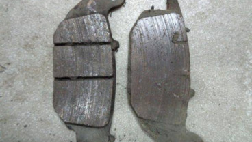 Simak Tanda Kampas Rem Motor Perlu Diganti