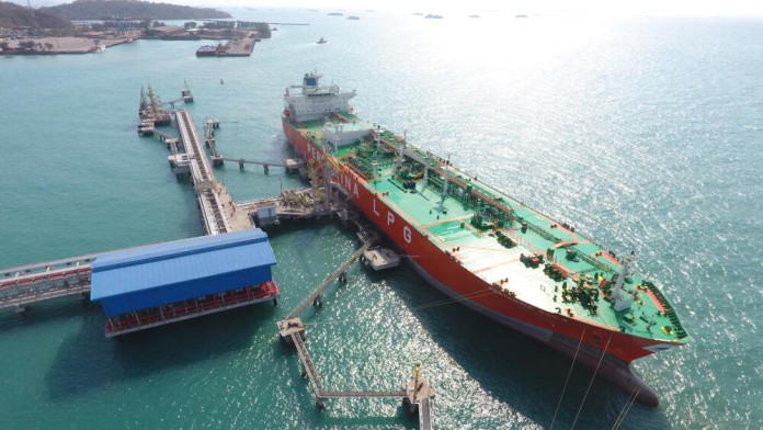 Pertamina Intensif Pantau Pergerakan Tanker di Selat Hormuz hingga Terusan Suez