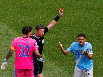 Rico Lewis Disanksi 3 Pertandingan akibat Kartu Merah di Piala Dunia Antarklub 2025