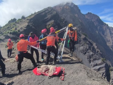 Tim SAR Temukan Pendaki asal Brasil yang Jatuh di Rinjani