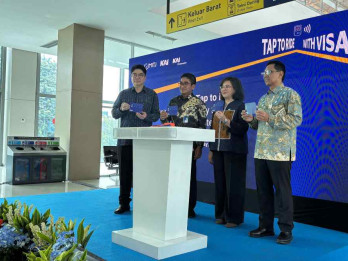 Visa Luncurkan Sistem Pembayaran Tiket Kereta Bandara Nirsentuh