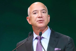 Greenpeace Protes Jeff Bezos yang Gelar Pernikahan Mewah Hingga "Menyewa" Venesia