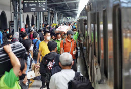 KAI: 360.000 Tiket Kereta Ludes Pada Libur Juni Ini