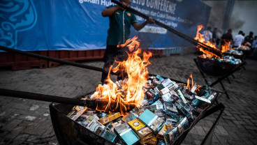 Bea Cukai Musnakan 64,5 Juta Batang Rokok Ilegal di Jawa Tengah
