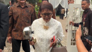 Momen Kocak Eks Menlu Retno Marsudi Pulang Bawa Panci di Nikahan Anak Pramono Anung