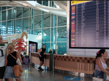 Rute Baru AirAsia Adelaide-Bali Diresmikan, Pemerintah Incar Pertumbuhan Wisman dari Australia