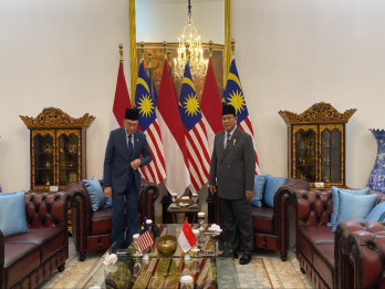 Prabowo Gelar Pertemuan 4 Mata dengan PM Anwar Ibrahim di Istana