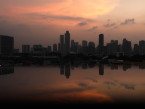 DPR Scrutinizes Indonesia's 2026 Economic Growth Target