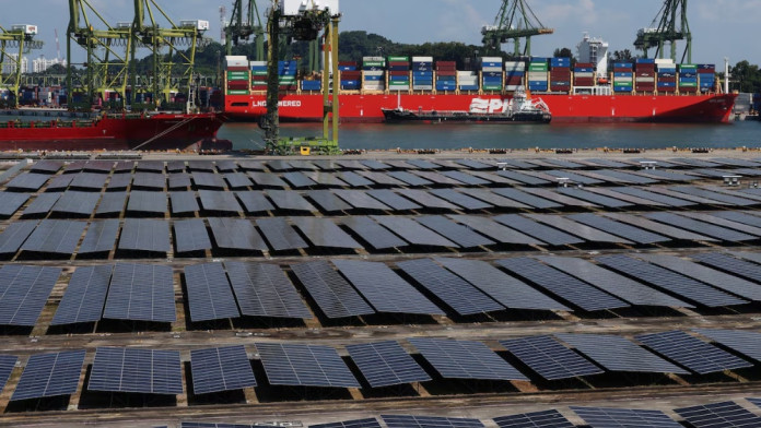 Bauran Energi Terbarukan Singapura Pecahkan Rekor, Efek Genjot Impor