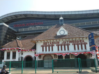 Catat, 11 Kereta Jarak Jauh Ini Besok Berhenti di Stasiun Jatinegara