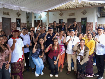 Wamen BUMN Kunjungi Nasabah PNM Mekaar di Desa Ulian Bali