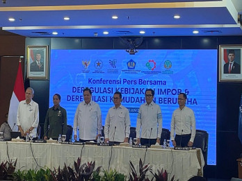 Kemendag Longgarkan Impor Bahan Baku Plastik hingga Alas Kaki