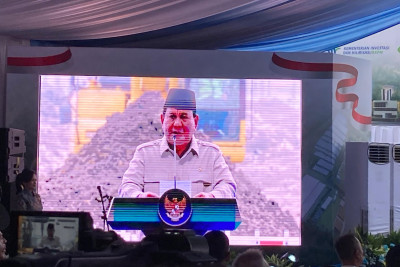 EV Battery ‘Dragon Project’ to Give Huge Added Value for Indonesia, Prabowo Says