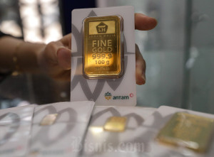 Harga Emas Antam Turun Pada Awal Pekan Ini