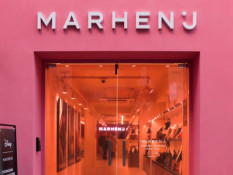 Marhen J, Toko Tas Ala Idol Korea Tutup Semua Gerai di Indonesia