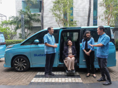 Blue Bird (BIRD) Bawa Pulang Penghargaan BIA 2025 Kategori Transportasi Jalanan