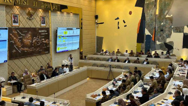 DPR Bantah 'Geram' ke MK Gara-gara Pemilu dan Pilkada Diputus Terpisah