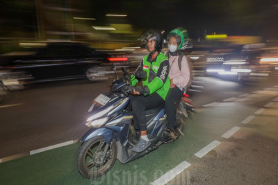 Peta Persaingan Tarif Gojek & Grab saat Pemerintah Bersiap Revisi Harga Layanan Ojol
