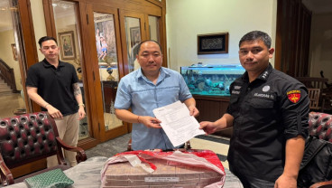 Kejagung Sita Uang Rp2 Miliar dari Bos Sritex Iwan Kurniawan Lukminto!
