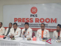 Viral Titip Siswa di SPMB, Budi Rela Dicopot dari Wakil Ketua DPRD Provinsi Banten
