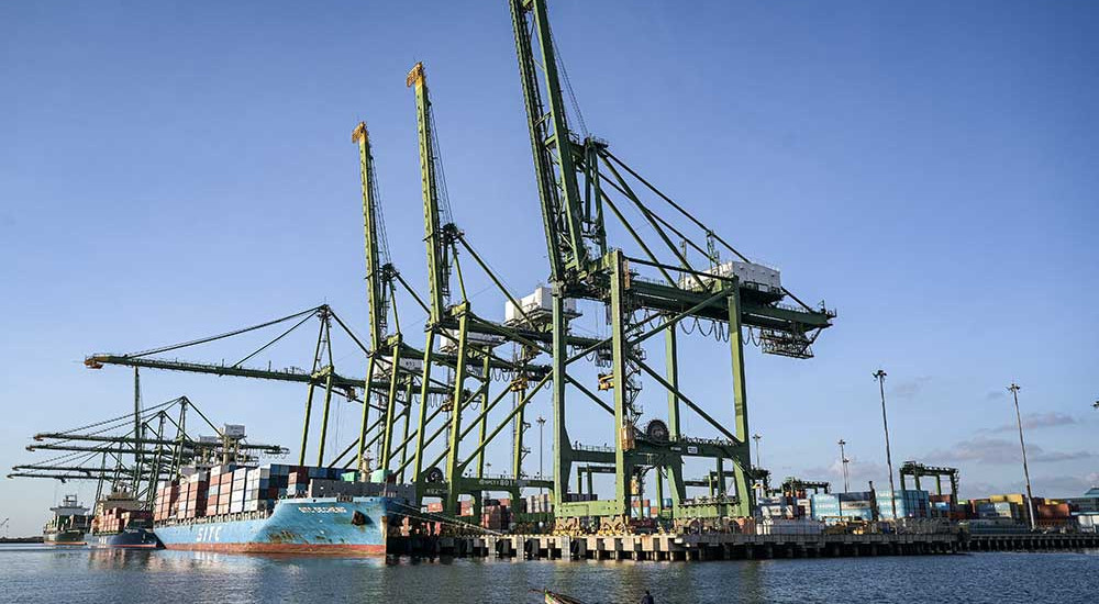 Neraca Perdagangan Indonesia Kembali Surplus Sebesar US$4,30 miliar Pada Mei 2025
